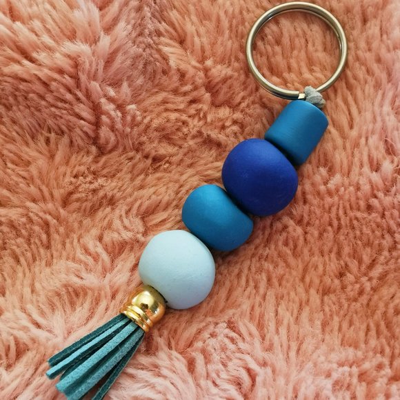 Handmade Blue Keychain - Picture 3 of 3